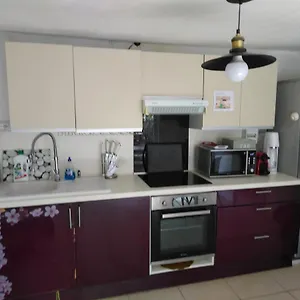 https://oasis-menton.fr-provencehotel.com